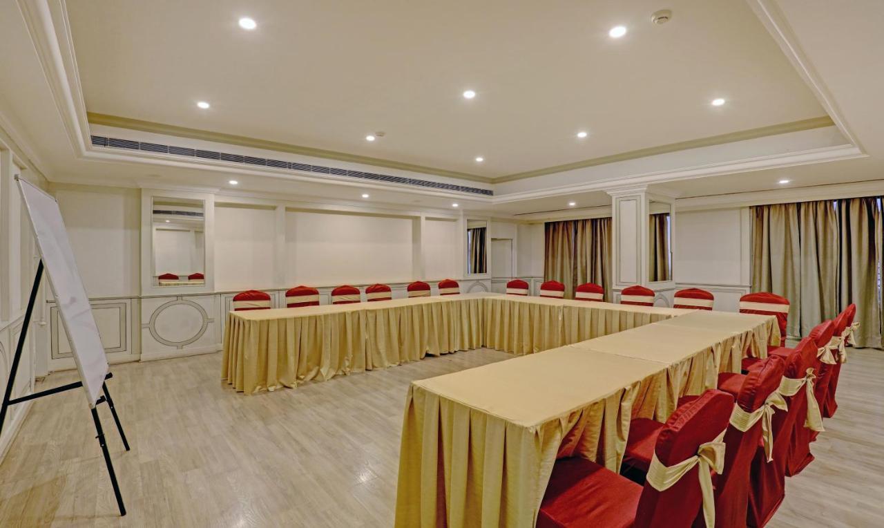 Hotel Itsy By Treebo - Vashistha Hyderabad Esterno foto