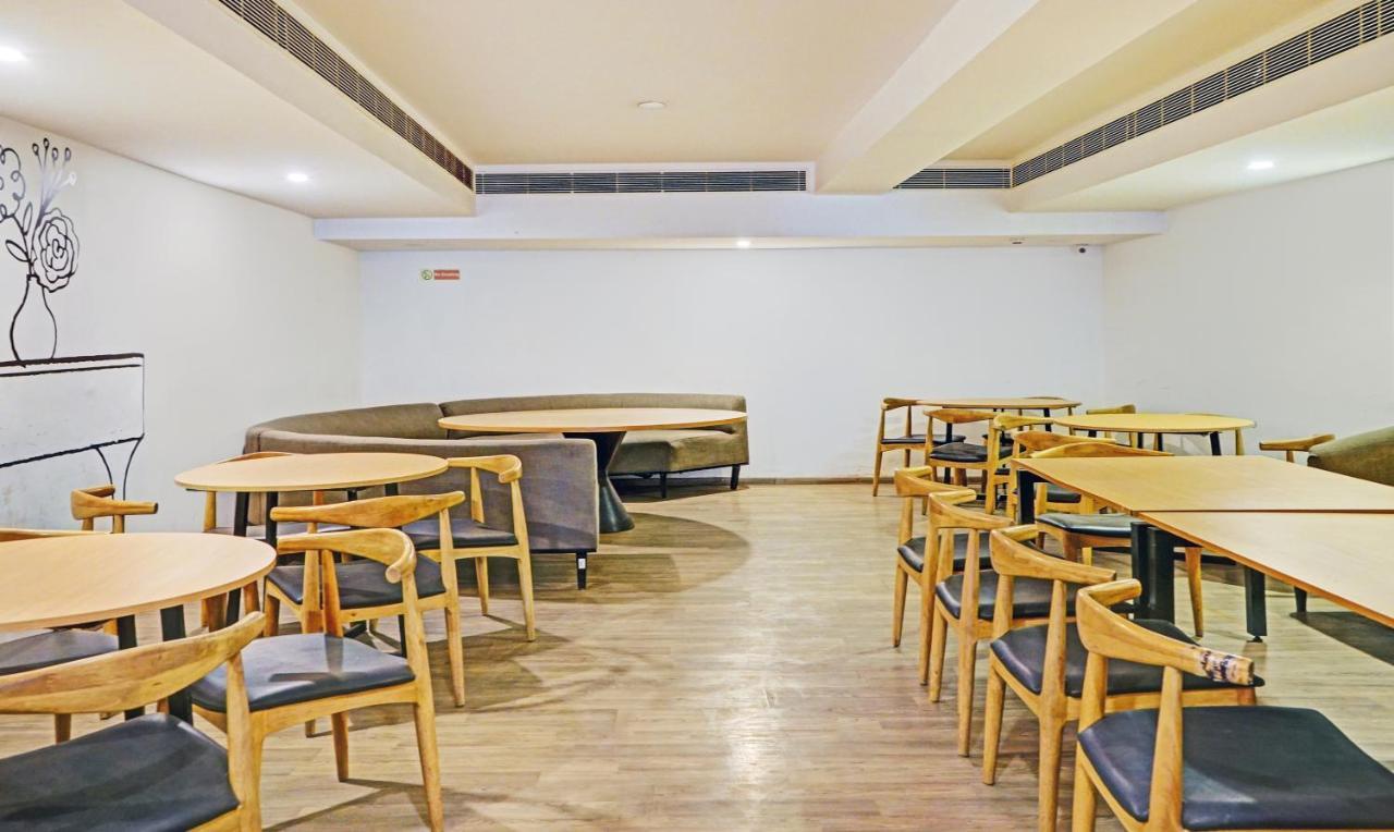 Hotel Itsy By Treebo - Vashistha Hyderabad Esterno foto
